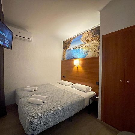 Hotel Maremagnum 滨海略雷特 外观 照片