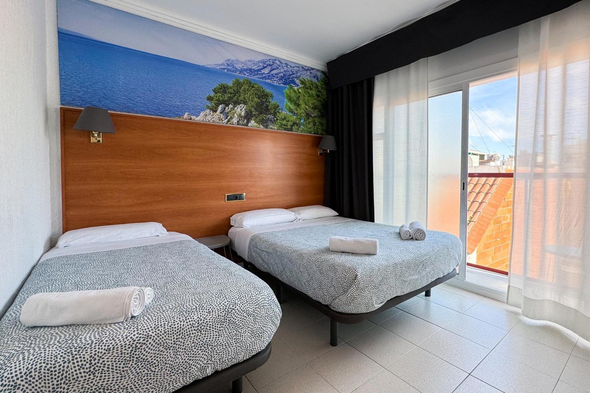 Hotel Maremagnum 滨海略雷特 外观 照片