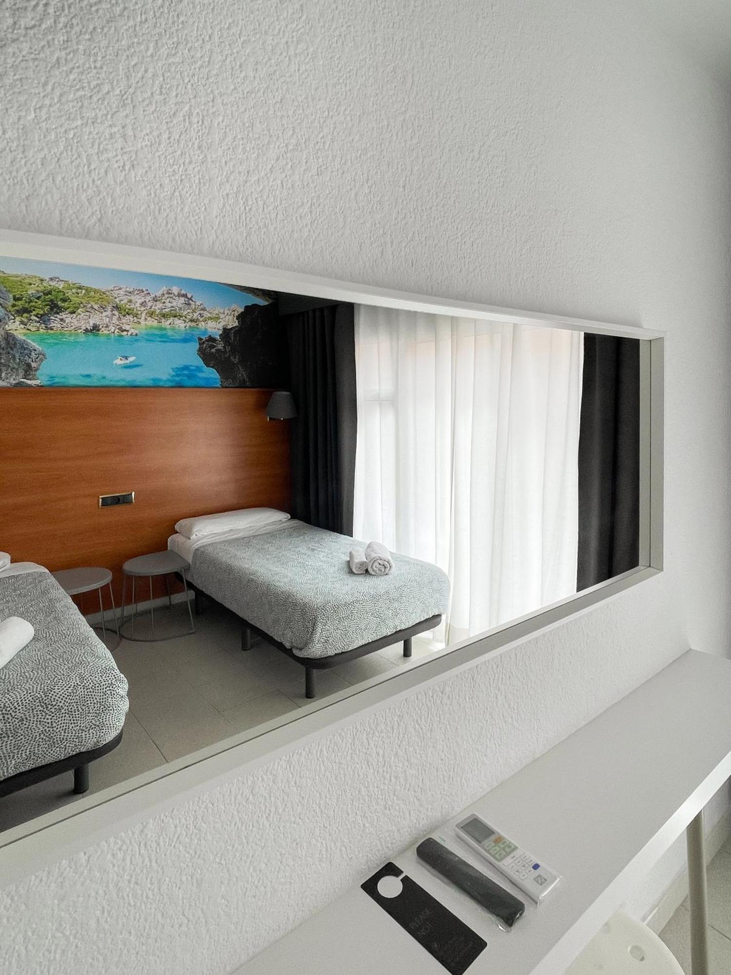 Hotel Maremagnum 滨海略雷特 外观 照片