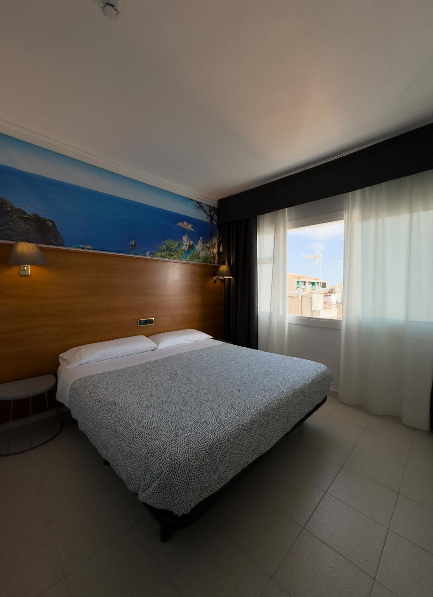 Hotel Maremagnum 滨海略雷特 外观 照片