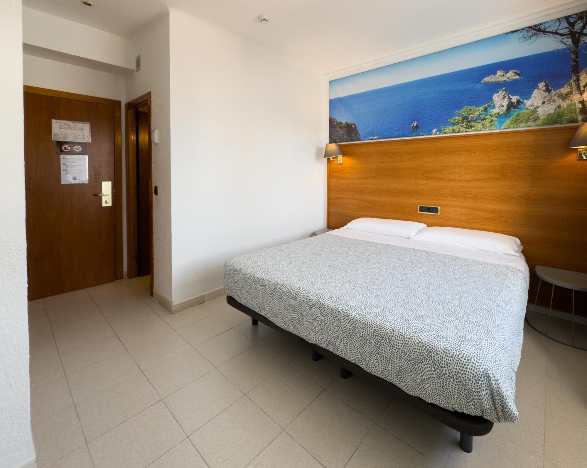 Hotel Maremagnum 滨海略雷特 外观 照片