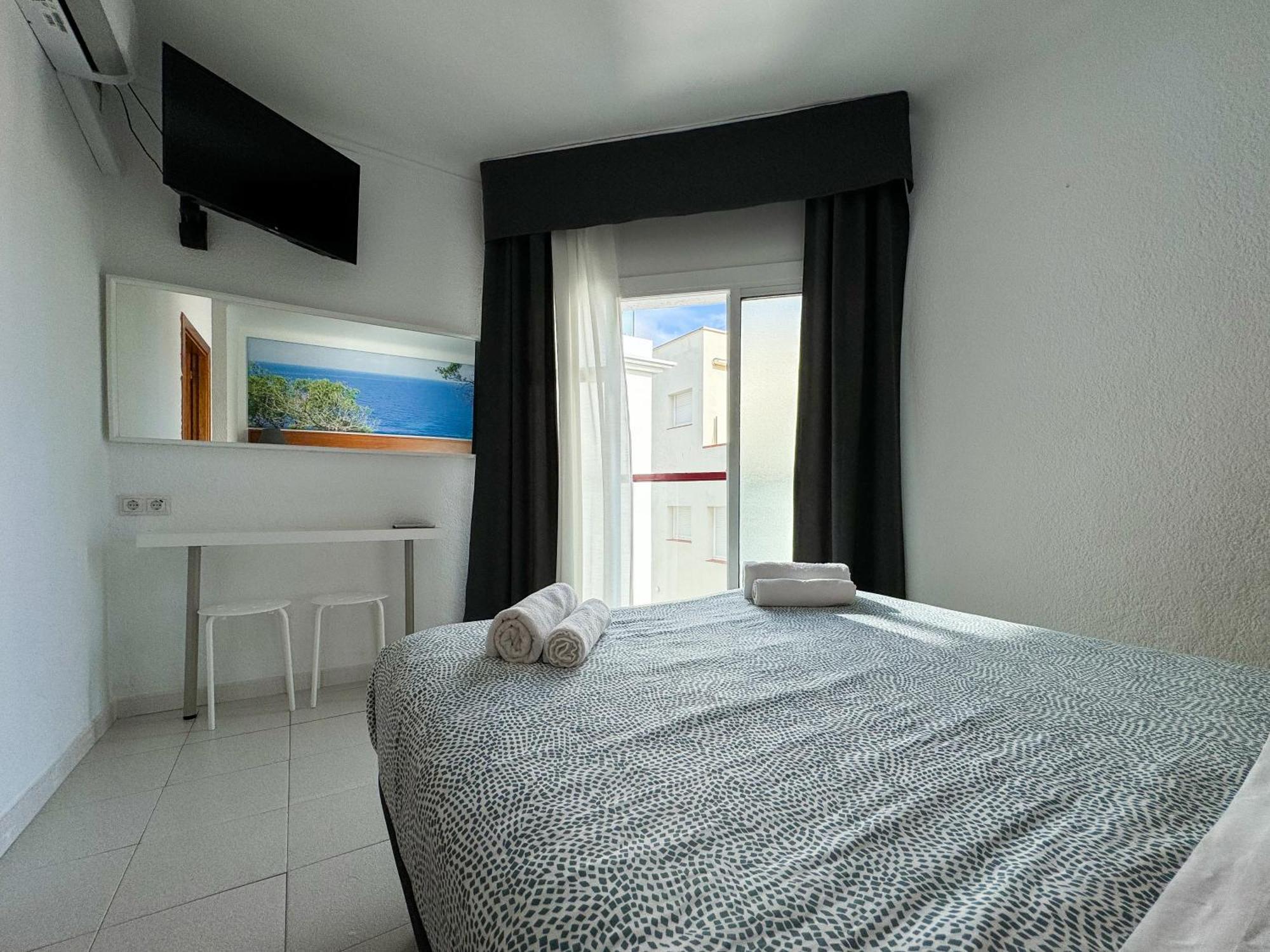 Hotel Maremagnum 滨海略雷特 外观 照片
