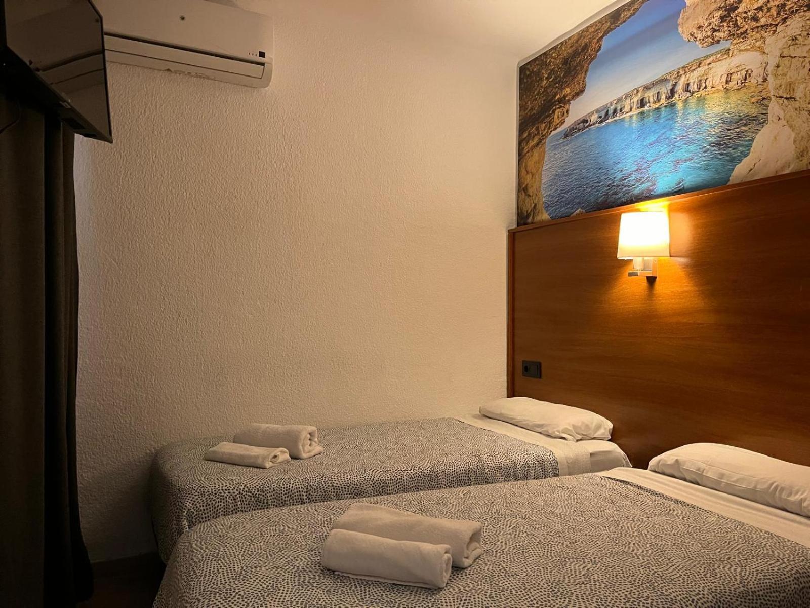 Hotel Maremagnum 滨海略雷特 外观 照片