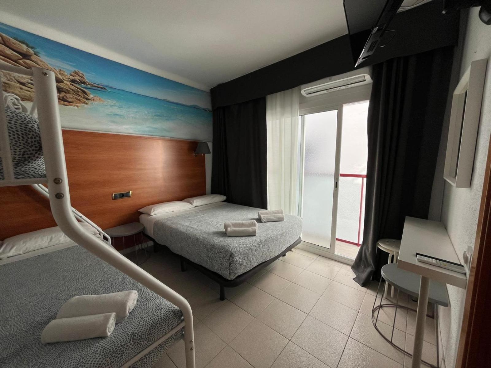 Hotel Maremagnum 滨海略雷特 外观 照片