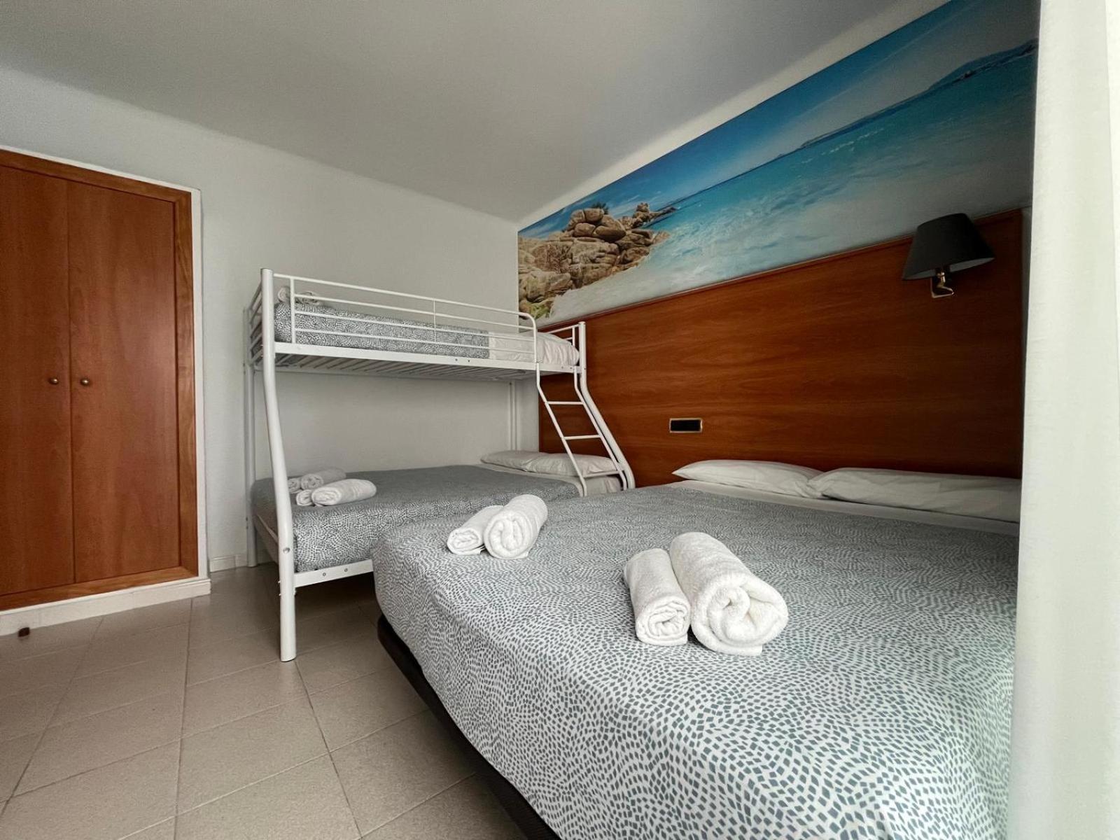Hotel Maremagnum 滨海略雷特 外观 照片